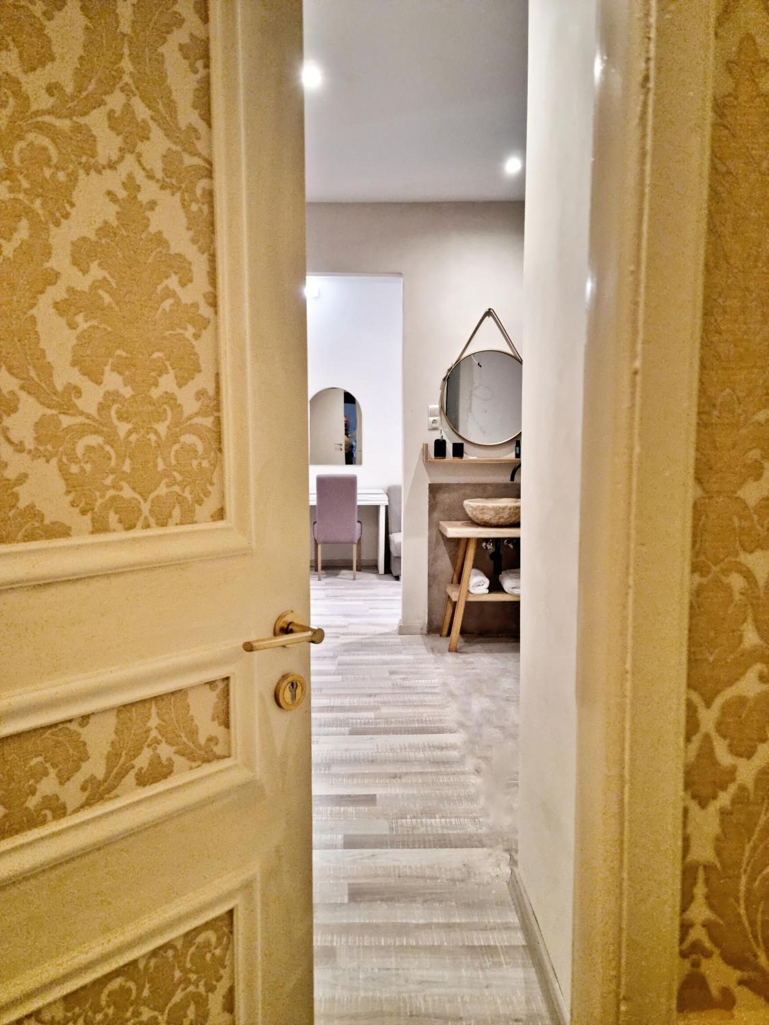Golden City Center Suites Rhodes City Eksteriør bilde