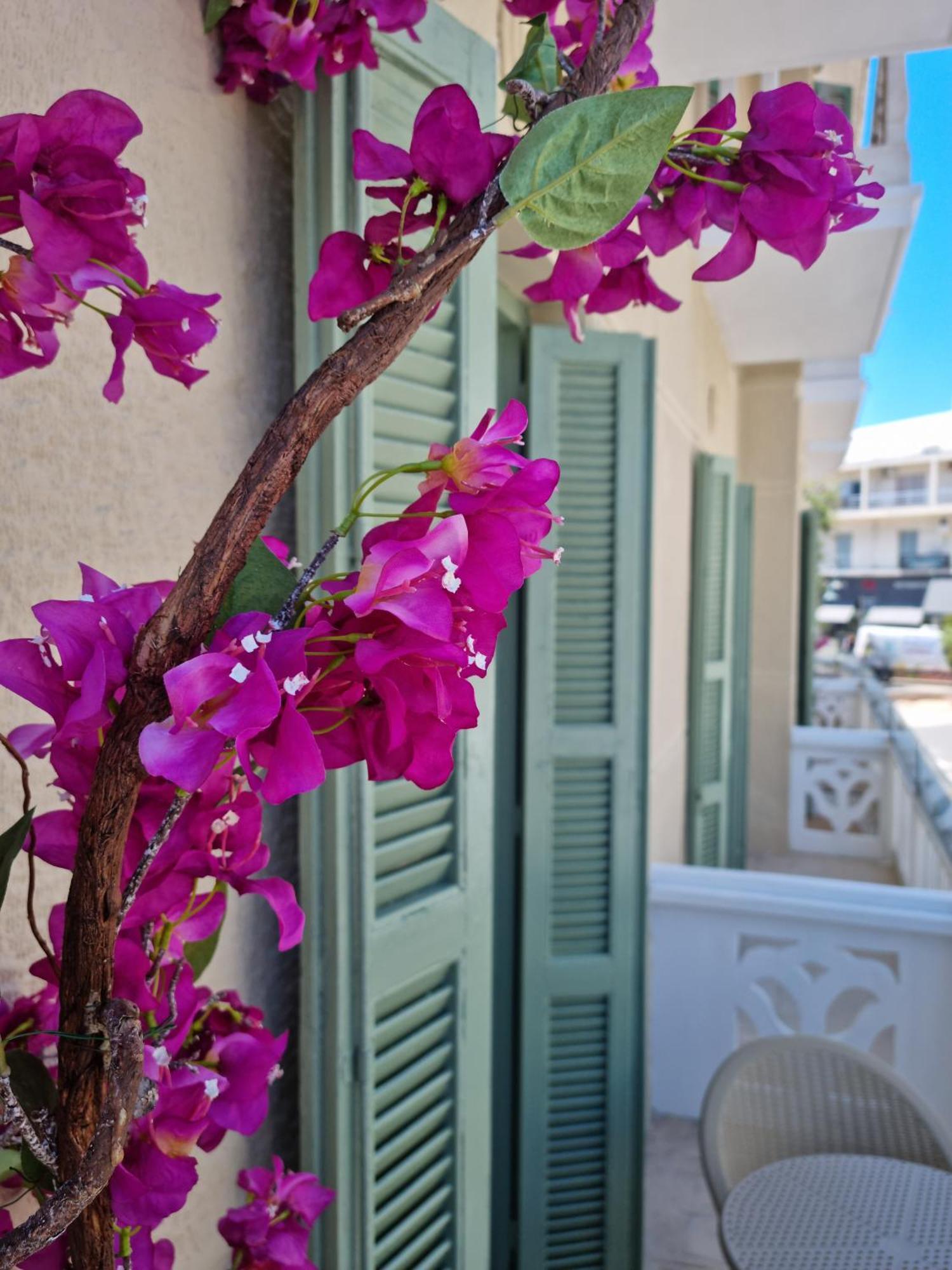 Golden City Center Suites Rhodes City Eksteriør bilde