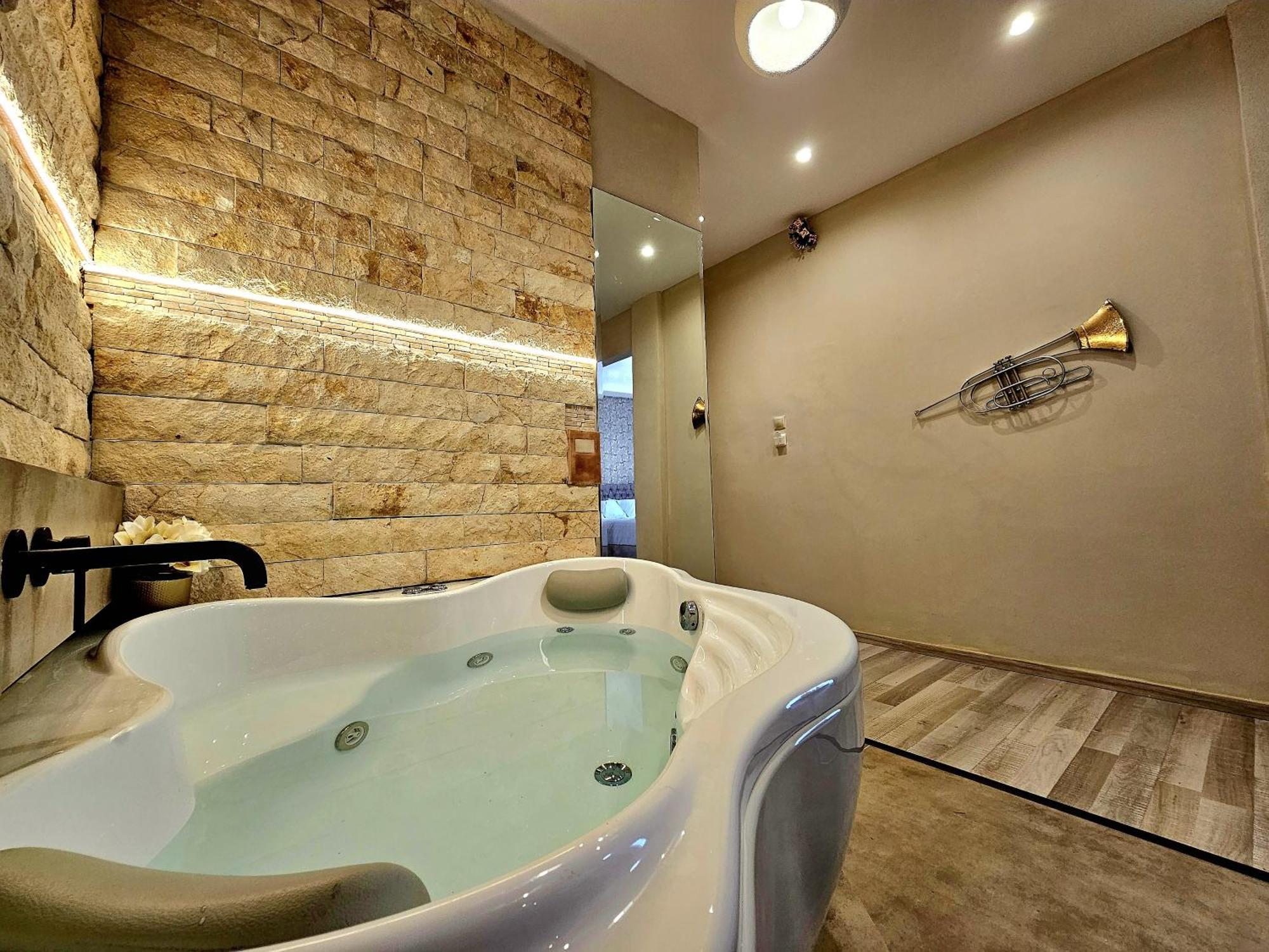 Golden City Center Suites Rhodes City Eksteriør bilde