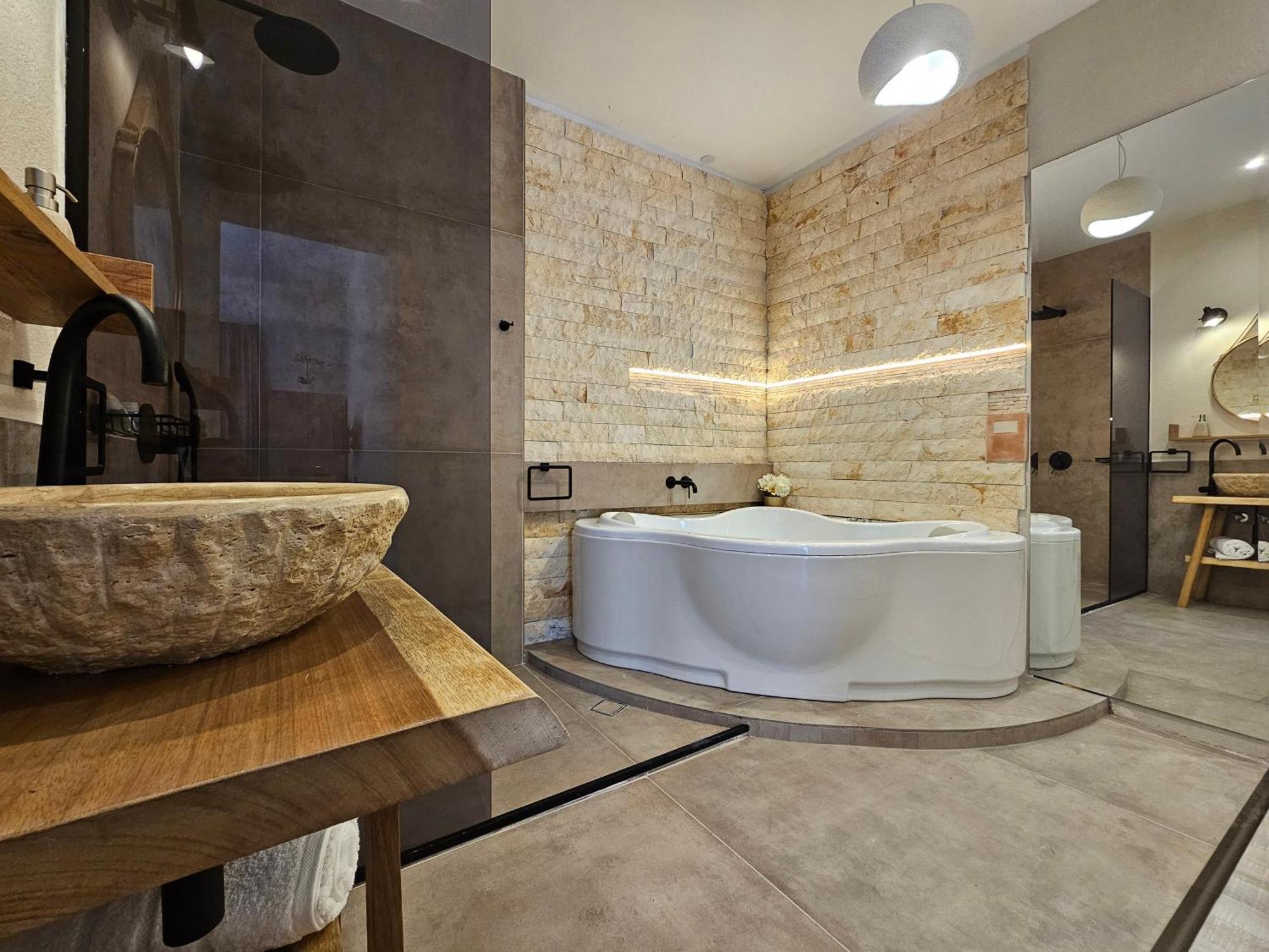 Golden City Center Suites Rhodes City Eksteriør bilde