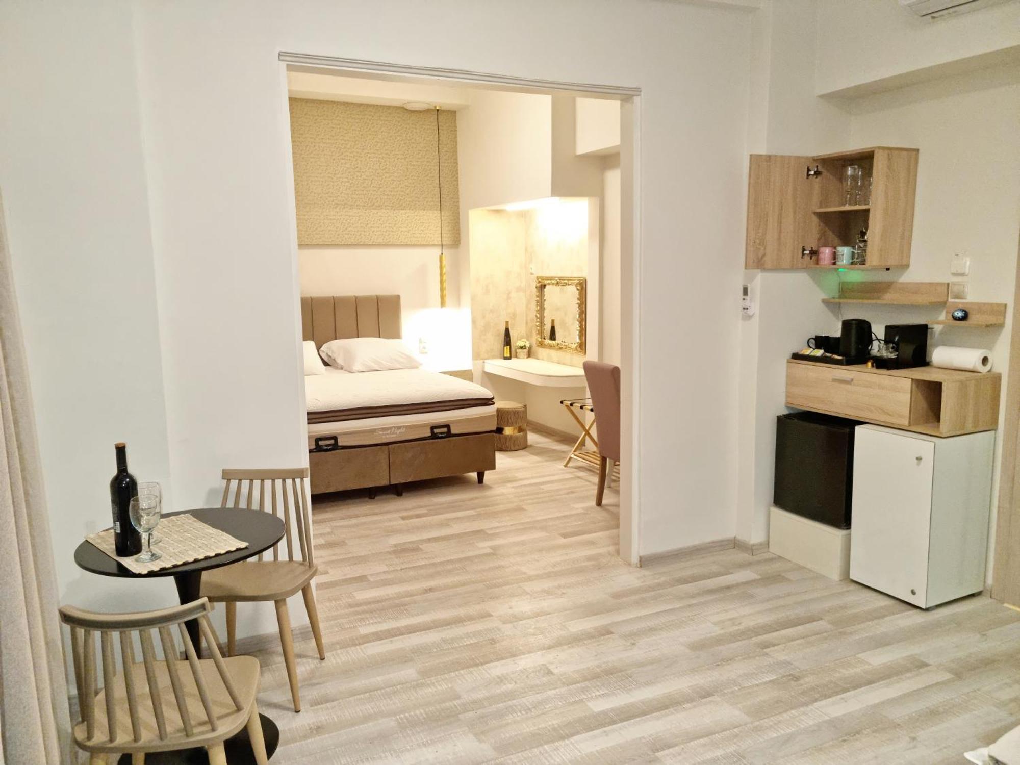 Golden City Center Suites Rhodes City Eksteriør bilde