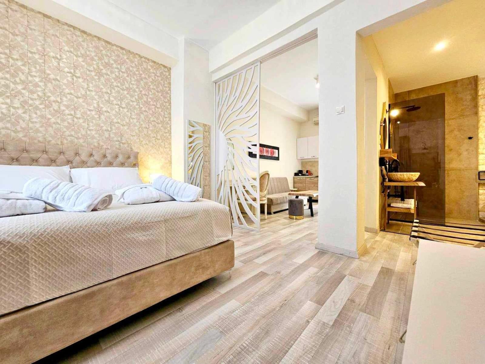 Golden City Center Suites Rhodes City Eksteriør bilde